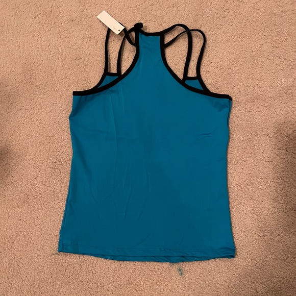 ❤️ Kaiser size large teal workout set with black trim - Picture 4 of 6